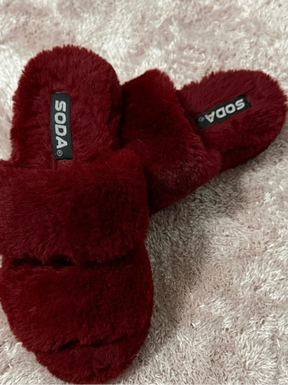 SODA Women's Plush Slide Slippers - Wine